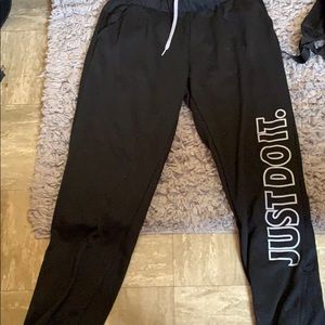 Women’s Nike sweatpants